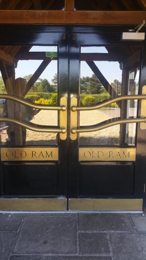 The Ram At Tivetshall Tivetshall Saint Margaret Bagian luar foto